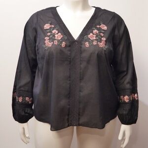 Torrid Plus 2X Long Sleeve Black V-Neck Blouse With Floral Embroidery NWOT